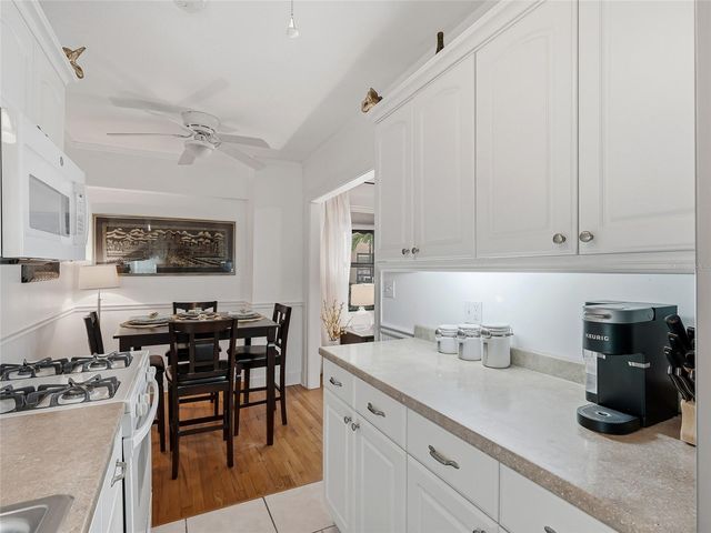 130 4TH AVENUE N 107, St Petersburg, FL 33701