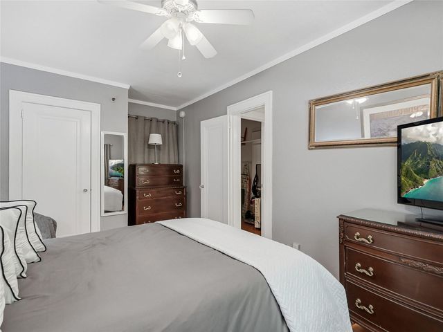 130 4TH AVENUE N 107, St Petersburg, FL 33701