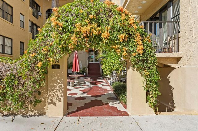 130 4TH AVENUE N 107, St Petersburg, FL 33701