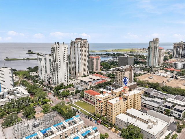 130 4TH AVENUE N 107, St Petersburg, FL 33701