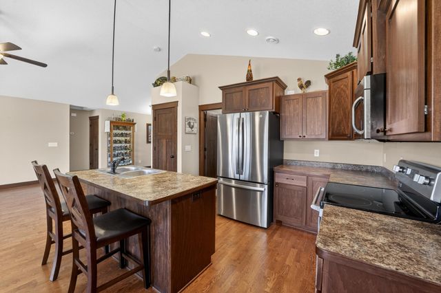 20303 Granada Avenue N, Forest Lake, MN 55025