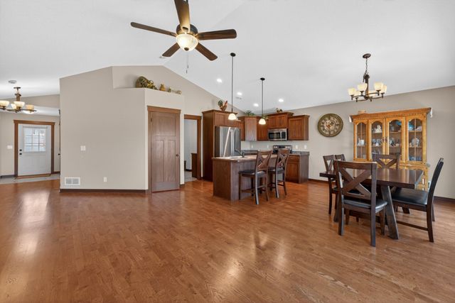 20303 Granada Avenue N, Forest Lake, MN 55025