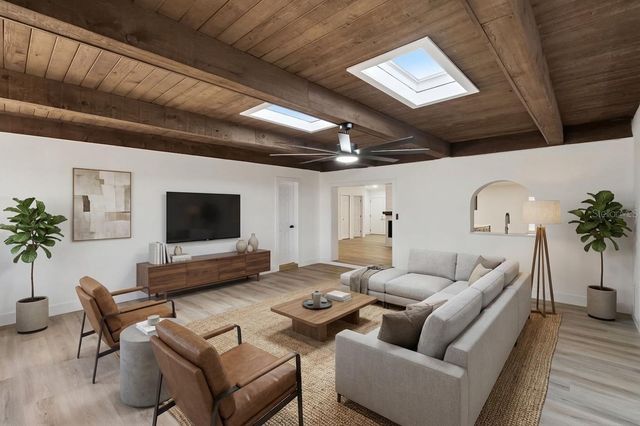 418 E LAKESHORE DRIVE, Ocoee, FL 34761