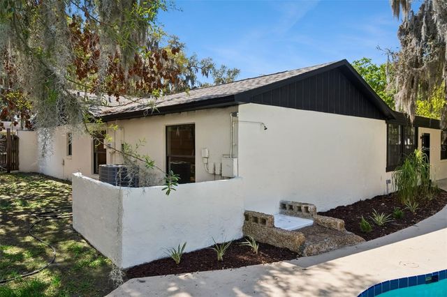 418 E LAKESHORE DRIVE, Ocoee, FL 34761