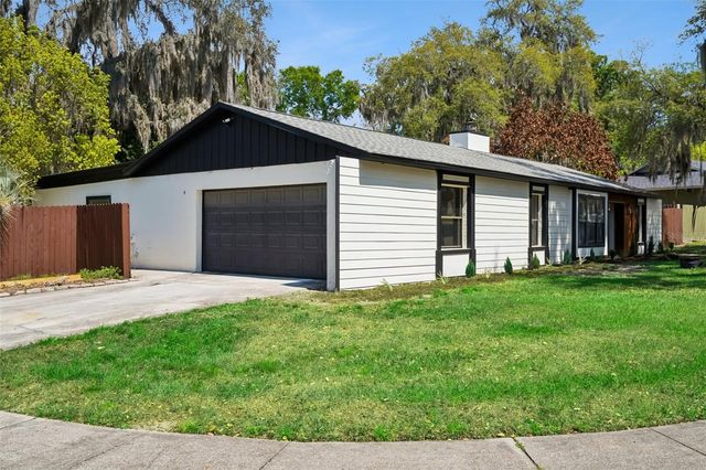 418 E LAKESHORE DRIVE, Ocoee, FL 34761