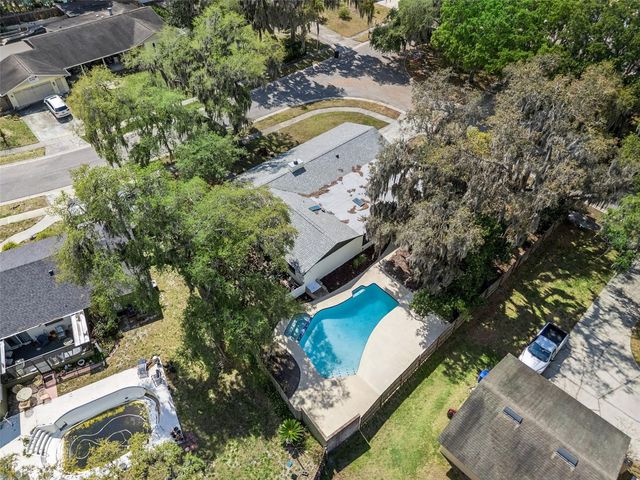 418 E LAKESHORE DRIVE, Ocoee, FL 34761