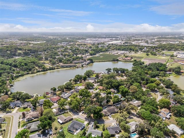 418 E LAKESHORE DRIVE, Ocoee, FL 34761