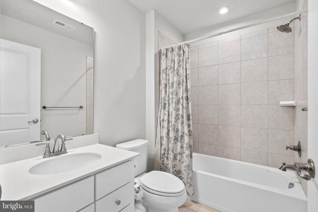 204 STATION DR, Dublin, PA 18917