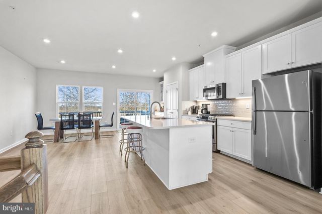 204 STATION DR, Dublin, PA 18917