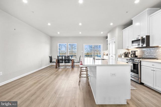 204 STATION DR, Dublin, PA 18917