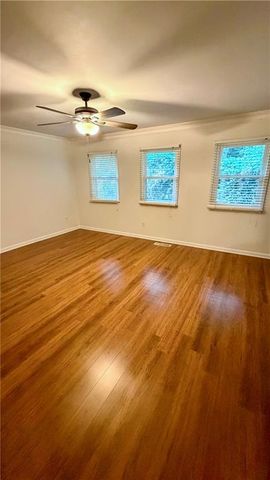 230 Peachtree Hollow Court, Atlanta, GA 30328