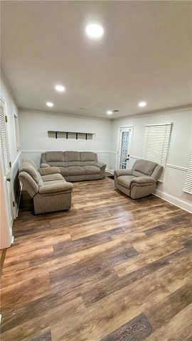 230 Peachtree Hollow Court, Atlanta, GA 30328