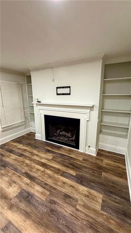 230 Peachtree Hollow Court, Atlanta, GA 30328