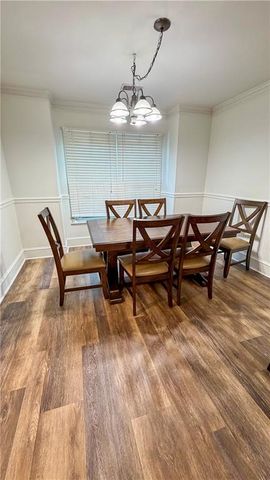 230 Peachtree Hollow Court, Atlanta, GA 30328