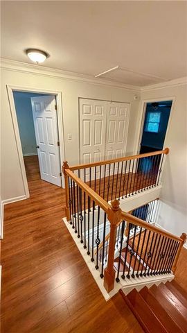 230 Peachtree Hollow Court, Atlanta, GA 30328
