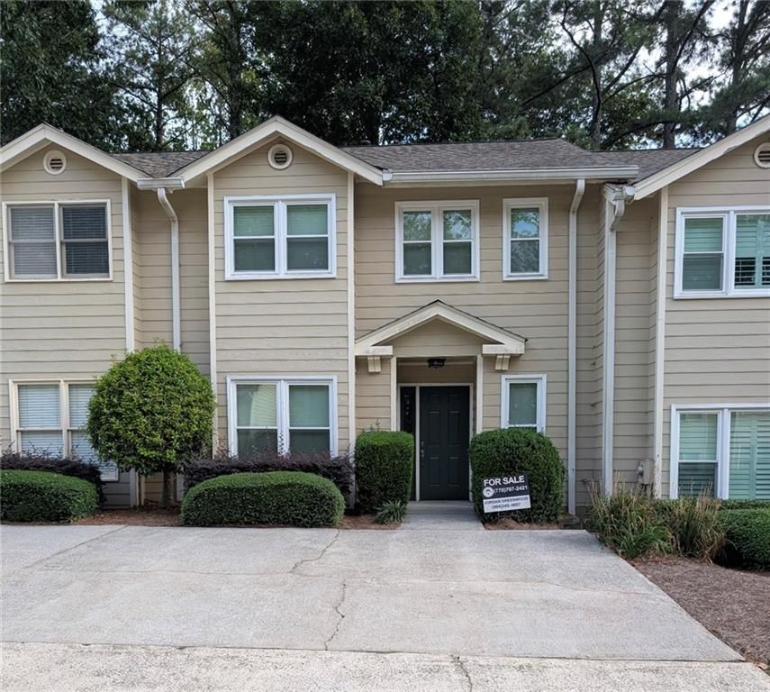 230 Peachtree Hollow Court, Atlanta, GA 30328