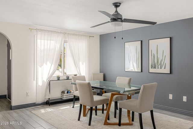 13828 N 41ST Place, Phoenix, AZ 85032