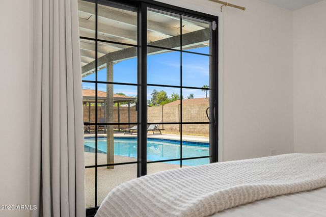 13828 N 41ST Place, Phoenix, AZ 85032