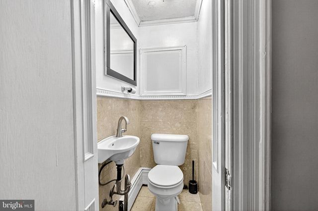 4314 PINE ST, Philadelphia, PA 19104