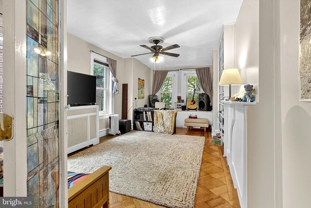 4314 PINE ST, Philadelphia, PA 19104