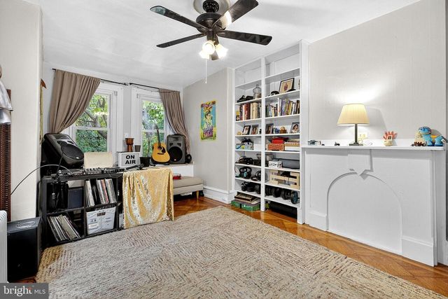 4314 PINE ST, Philadelphia, PA 19104