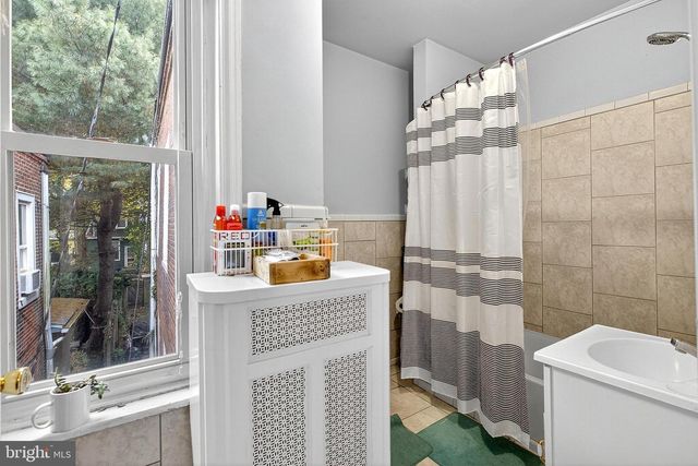 4314 PINE ST, Philadelphia, PA 19104