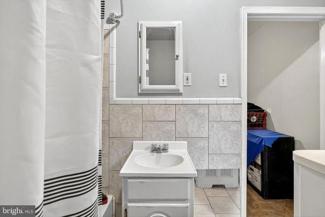 4314 PINE ST, Philadelphia, PA 19104