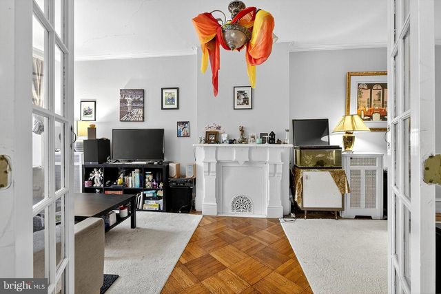 4314 PINE ST, Philadelphia, PA 19104