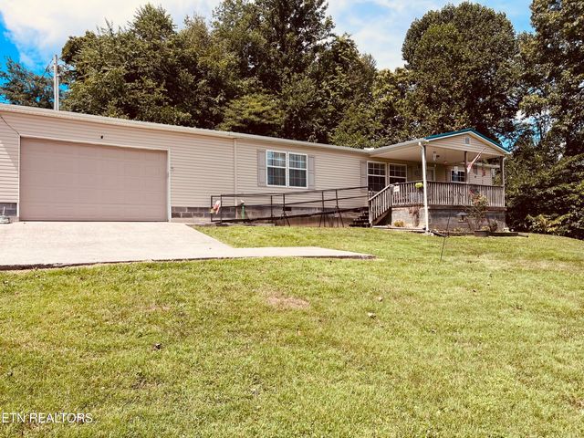 142 Lone Holly Lane, New Tazewell, TN 37825