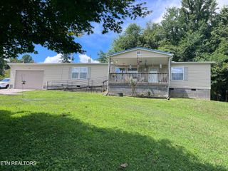 142 Lone Holly Lane, New Tazewell, TN 37825