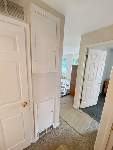 204 W Ypsilanti Avenue, Pontiac City, MI 48340