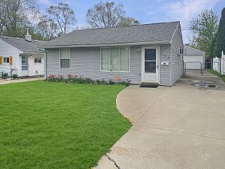 204 W Ypsilanti Avenue, Pontiac City, MI 48340