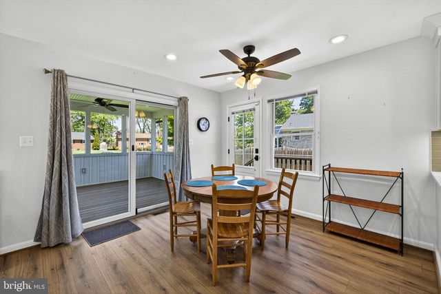 15 HAMILTON TERRACE DR, Hamilton, VA 20158