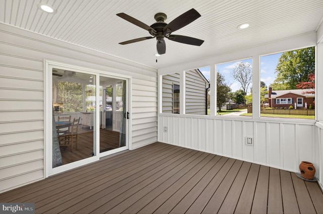 15 HAMILTON TERRACE DR, Hamilton, VA 20158