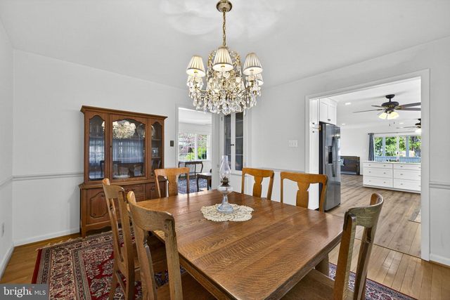 15 HAMILTON TERRACE DR, Hamilton, VA 20158