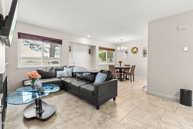 43481 30th Street Unit 2, Lancaster, CA 93536
