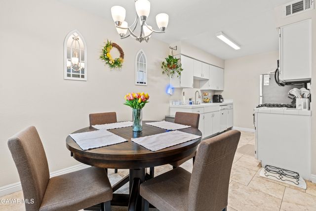 43481 30th Street Unit 2, Lancaster, CA 93536