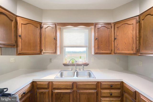 33 BENDERS CHURCH RD, Biglerville, PA 17307