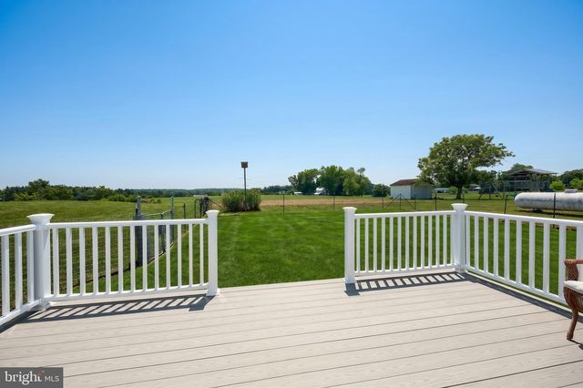 33 BENDERS CHURCH RD, Biglerville, PA 17307