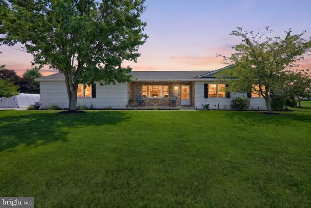 33 BENDERS CHURCH RD, Biglerville, PA 17307