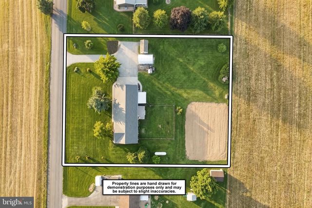 33 BENDERS CHURCH RD, Biglerville, PA 17307