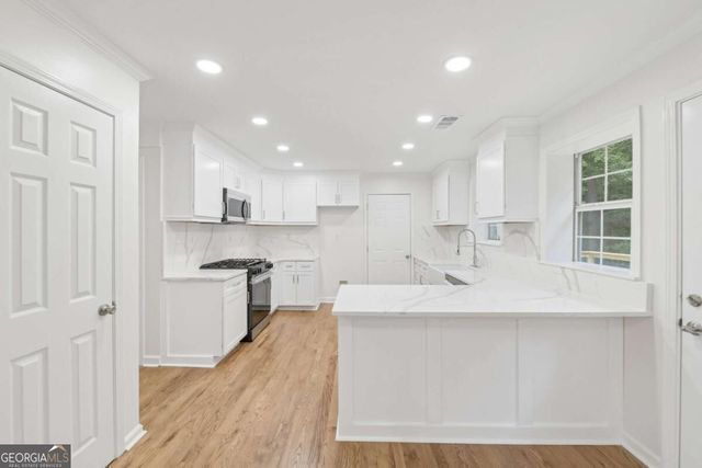 2890 Northcliff Drive, Suwanee, GA 30024
