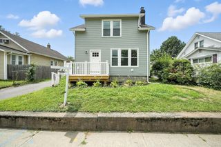 212 Marsden St, Springfield, MA 01109