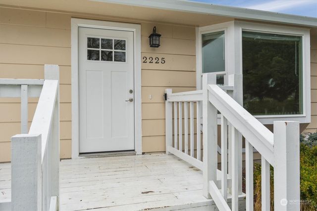 2225 48th, Longview, WA 98632