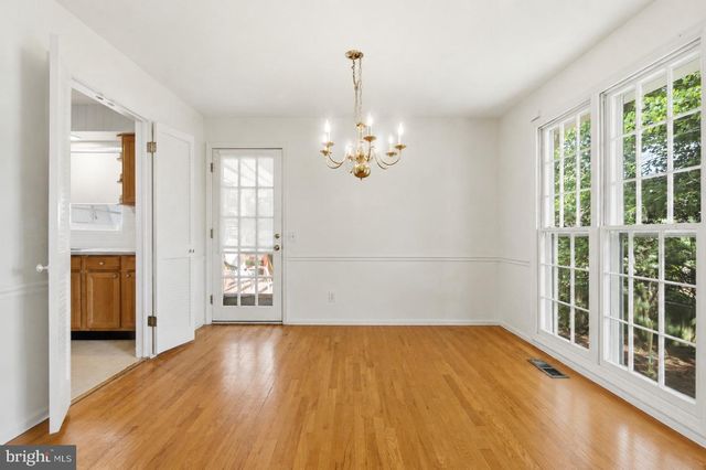 9004 PADDOCK LN, Rockville, MD 20854