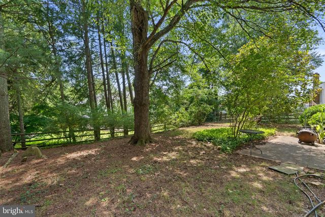 9004 PADDOCK LN, Rockville, MD 20854