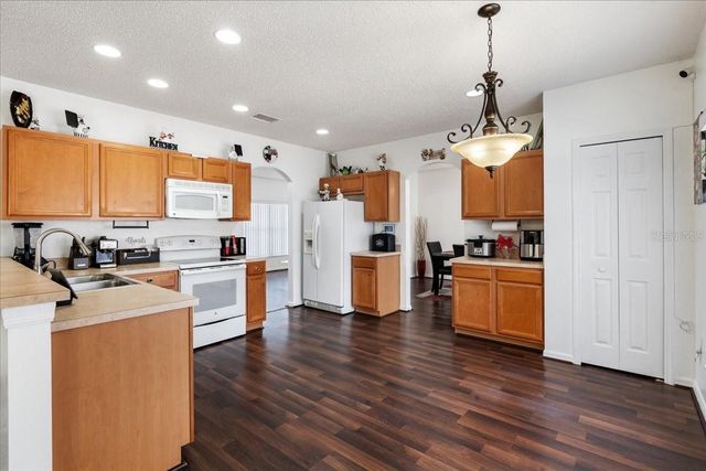 2074 RIO GRANDE CANYON LOOP, Kissimmee, FL 34759