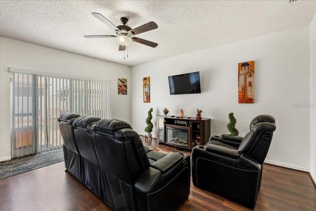 2074 RIO GRANDE CANYON LOOP, Kissimmee, FL 34759