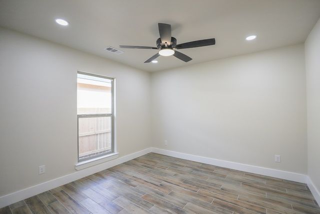 2301 W 18th St, Odessa, TX 79763