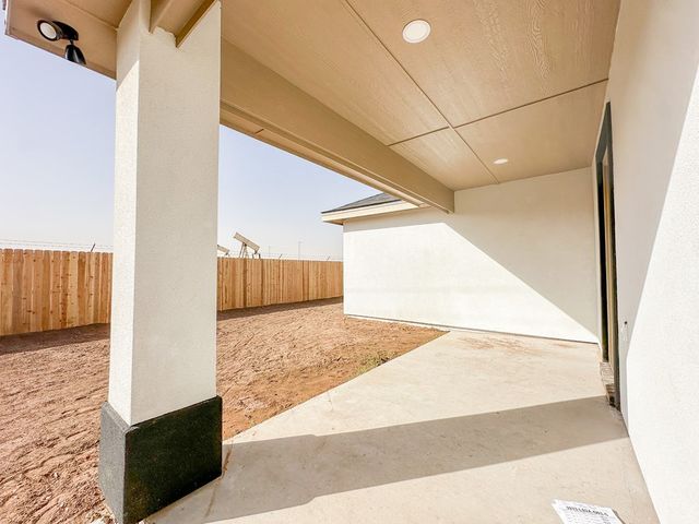 2301 W 18th St, Odessa, TX 79763